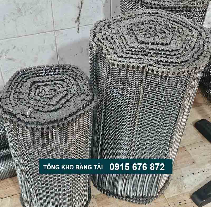 Băng tải lưới xích inox B700