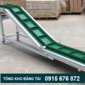 Băng tải pvc dán gờ